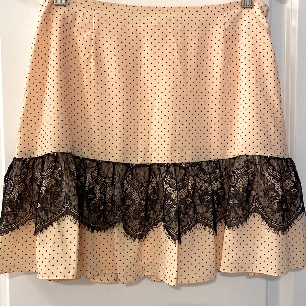 NWOT - BCBG Above The Knee Skirt Size 2